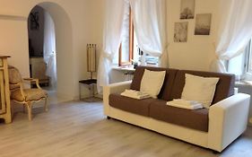 Madama Suite